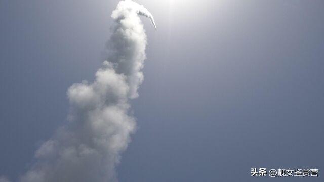 伊朗伊斯兰革命卫队发布消息称，伊朗军方在近日内摧毁了中东地区美军基地 80%的雷