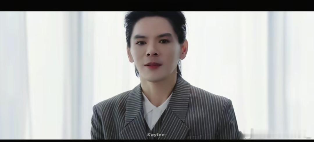 向佐不想让孩子觉得他希望怎么样 易立竟：你希望你的孩子们提起他的爸爸向佐会怎么说