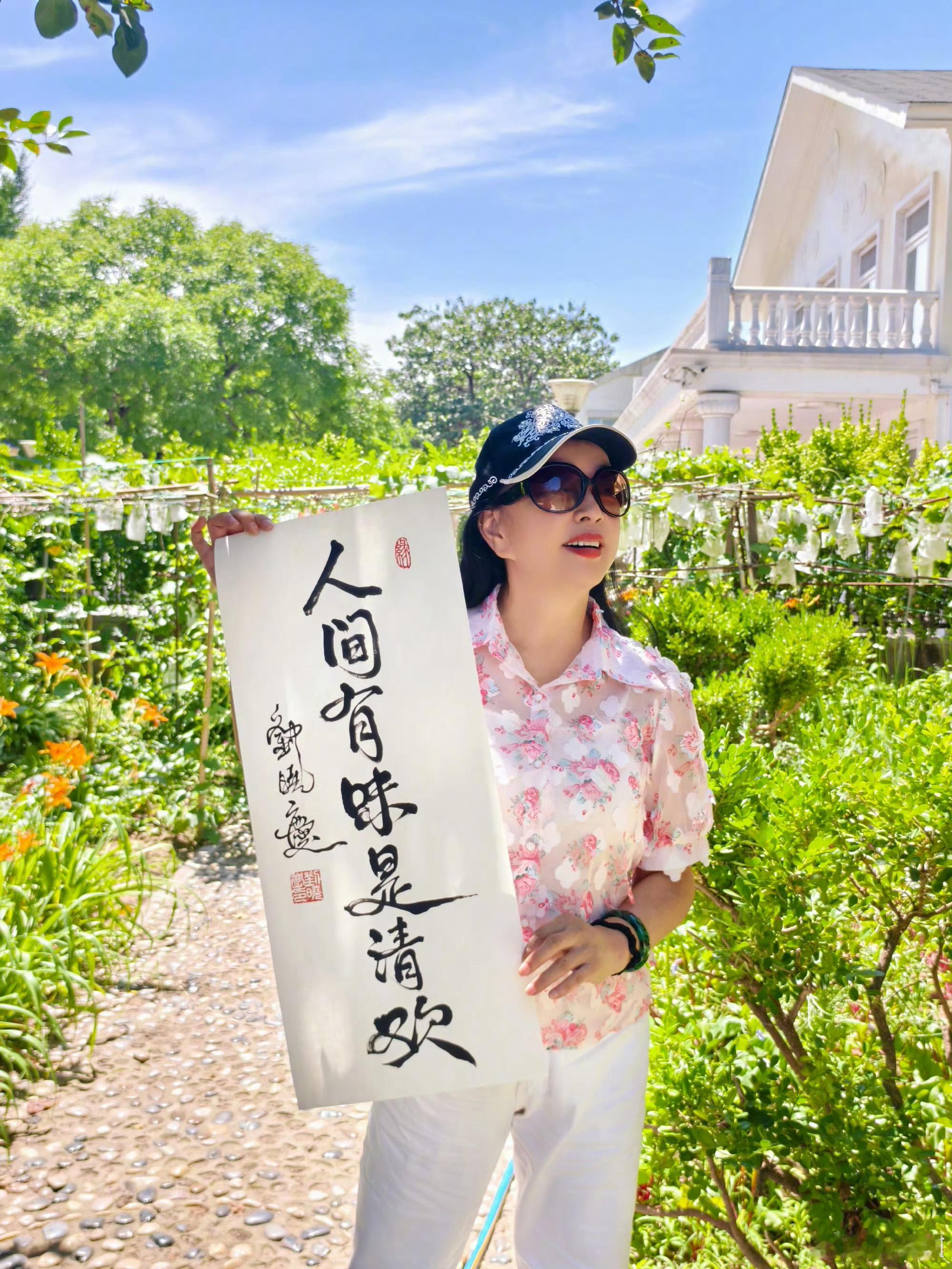 短剧也有自己的浪姐刷到刘晓庆演短剧我直接笑出声又莫名想鼓掌，她眼睛里那股"老娘就