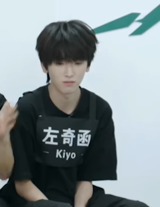 左奇函…小乐乐……杨博文……小乐乐…… 