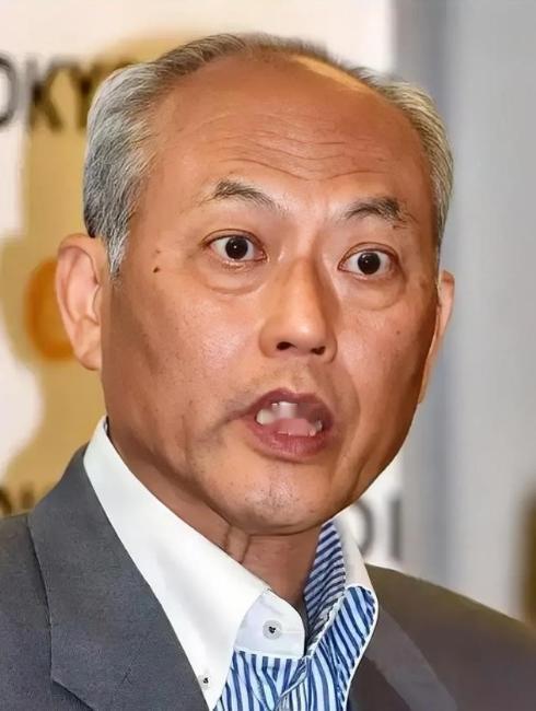 日媒说，“全世界都该替日本想想，日本那么强，中国怎么还敢反制我们呢！” 日本媒体