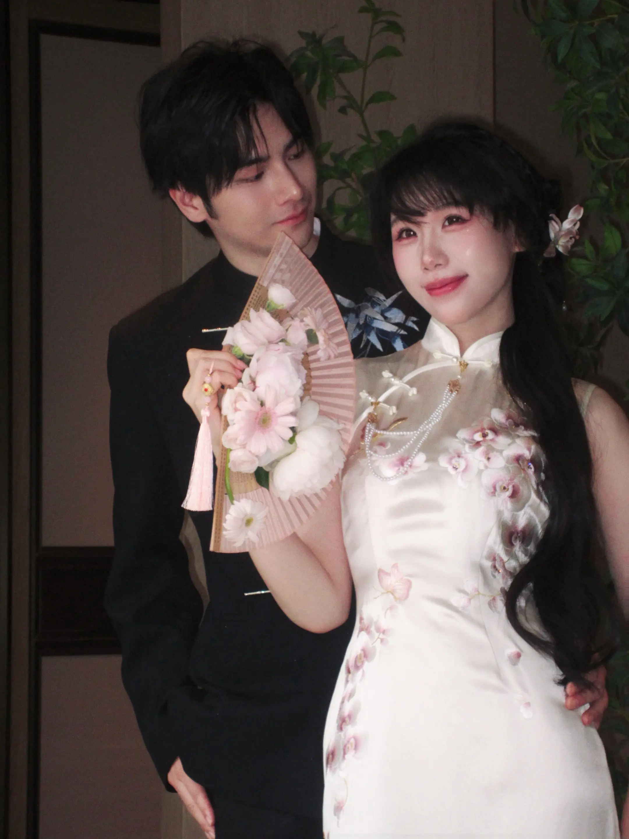 通过审核，给他一个名份吧！订婚啦！！自己画的妆做的头发，自己安排的订婚...