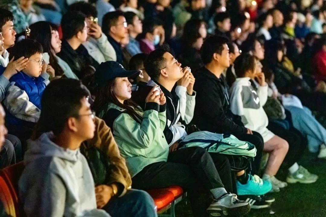 浙江一地五一单日游客量突破20万春假撞上五一，浙江长兴太湖龙之梦直接开挂！斥资1