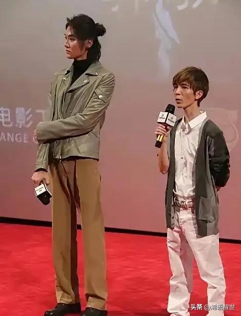 抄袭十五年狂赚十几亿，从未有过一句道歉。直到156位导演编剧联名抵制，加上他耗资