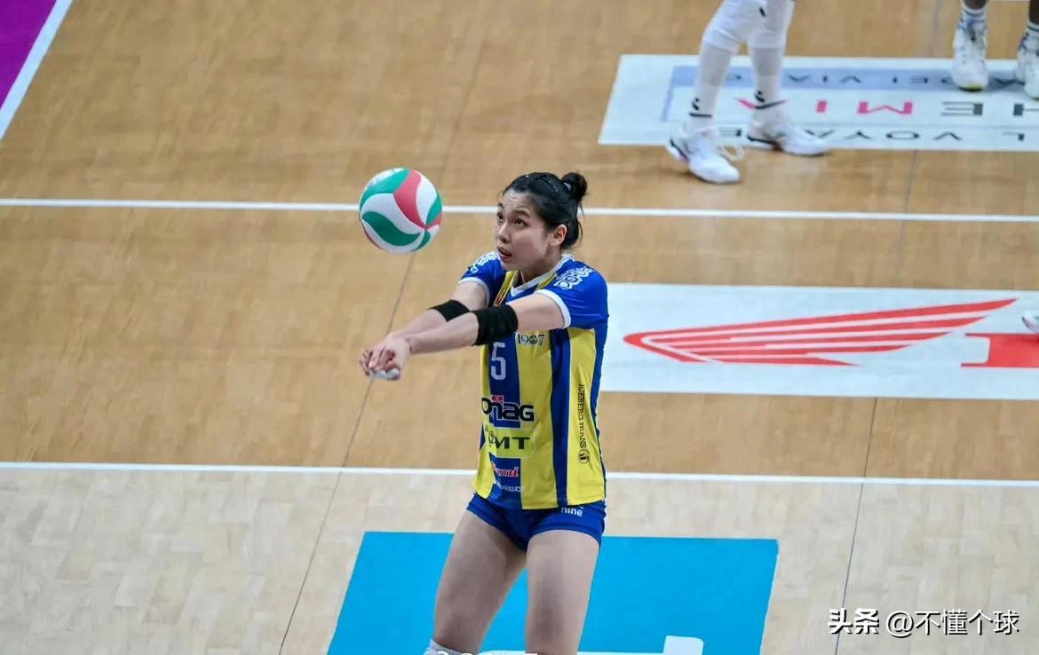 看看庄宇珊回来表现，强烈建议吴梦洁该出去了

庄宇珊回到福建女排的第一场比赛，发