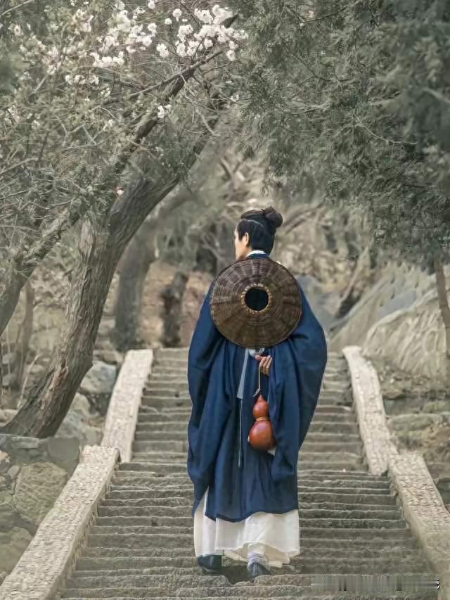 形意拳母拳“鹰捉”有多牛？每天200次，肝经通了，脾气也顺了