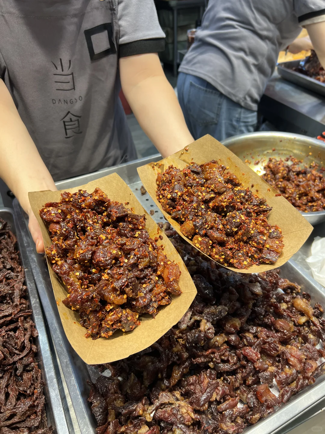 在沈阳！！街边随手买的牛肉干……又酥又麻！！！