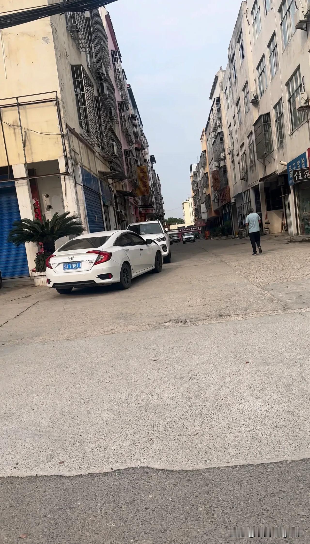 湖北麻城火车站附近的小巷子里，有着神秘的爱情故事，到底藏着什么？