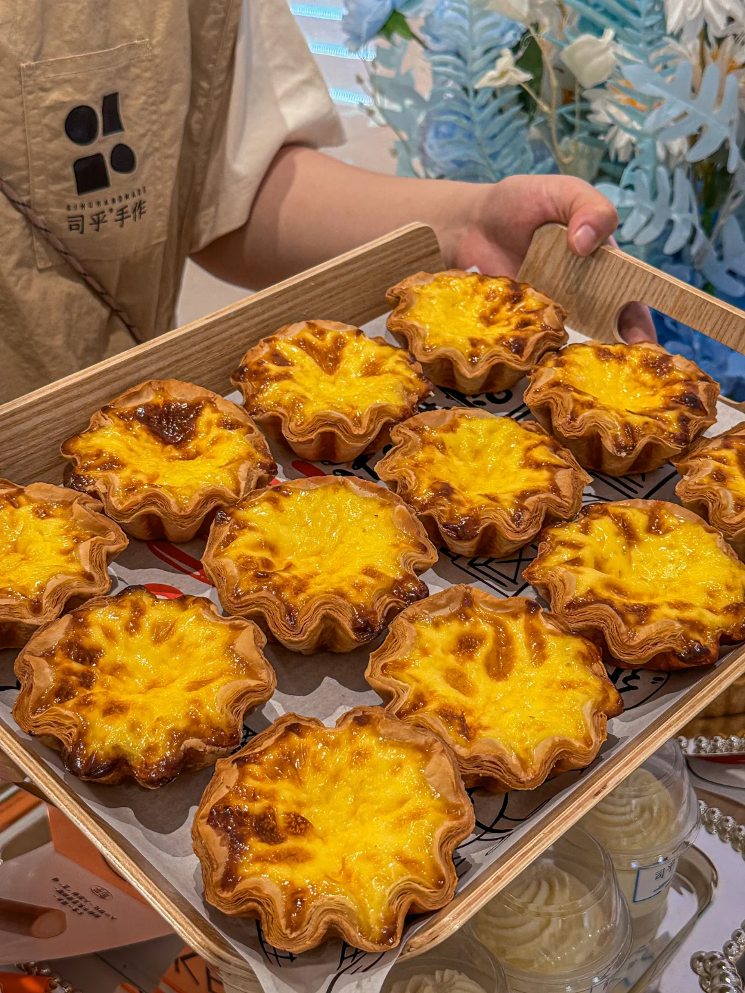 谁来解释一下？他家为什么天天排队…