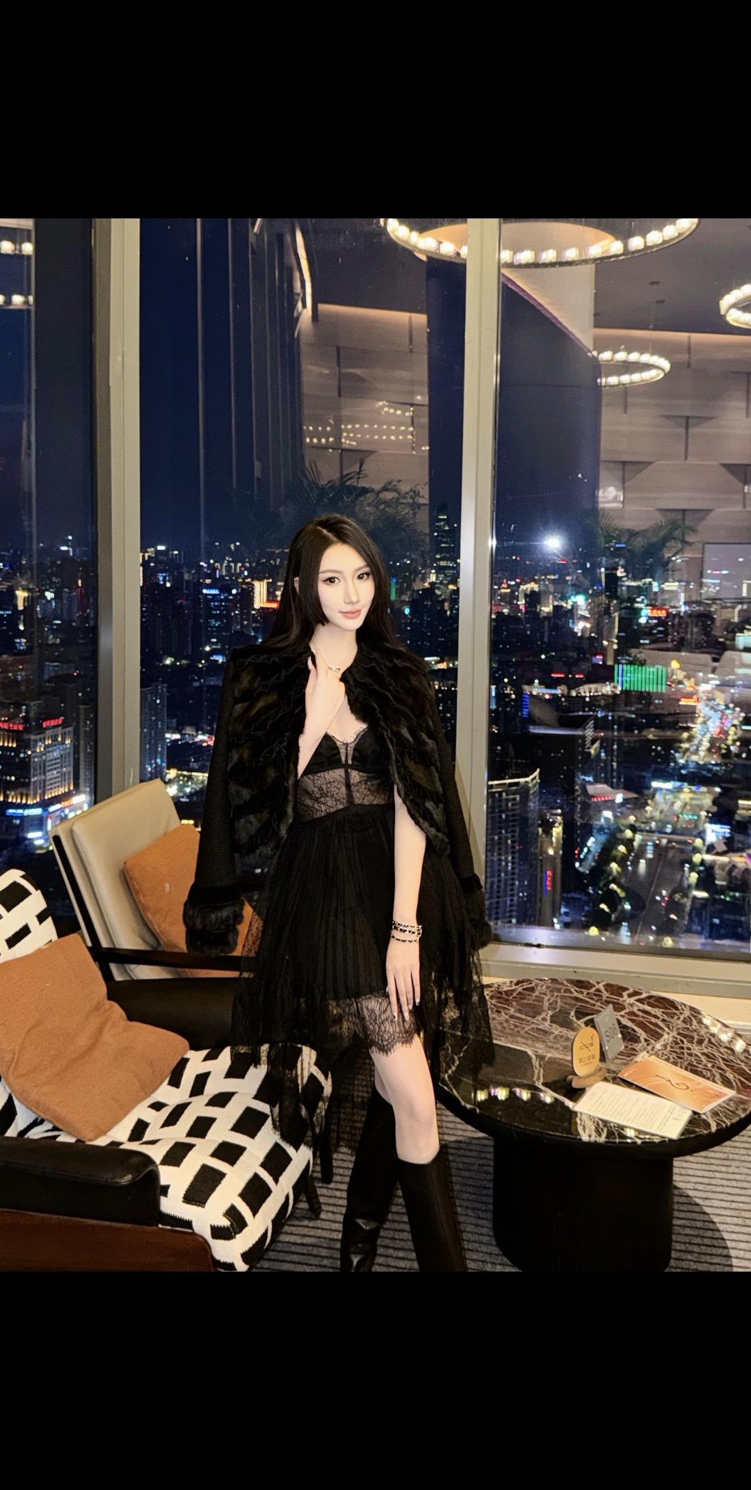 人真正变好的时候，是发现周围的事物再也不能束缚你。
