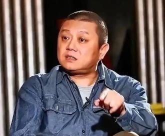 突然发现解放台湾省的建议，王朔的思路太妙了！他曾说，收复台湾不需要打仗，先宣布台