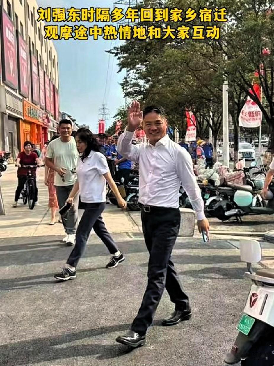 很少有企业家能像刘强东这样，将“学霸底色”与“家国担当”如此鲜明地融合！曾经高考