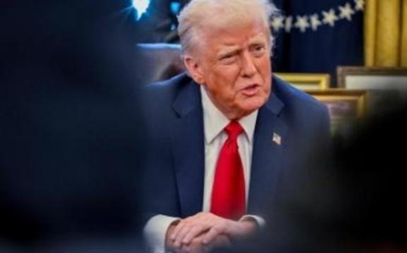 特朗普曾再次放话，中国怎么收回台湾是他们的自由，自己只有一个要求，就是别在我的眼