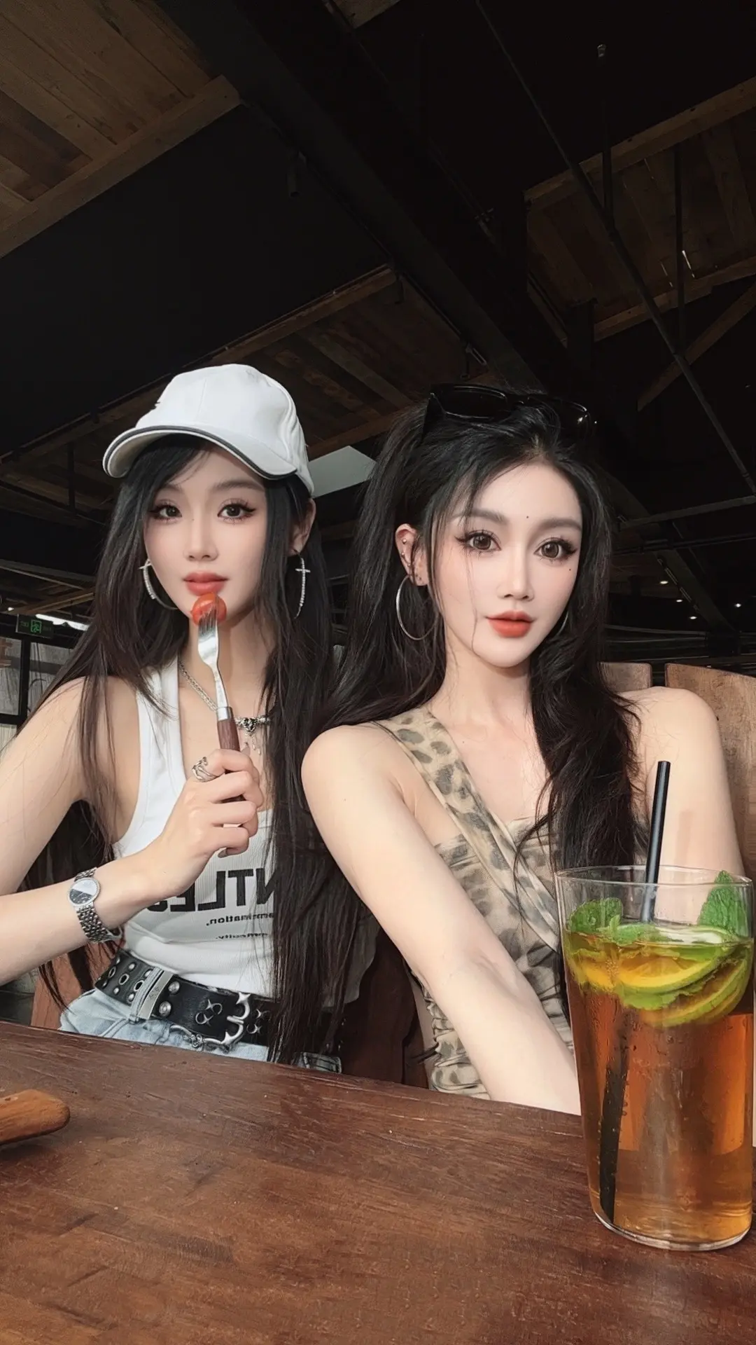 祝热烈 祝明媚 祝我们漂亮的眼睛只流幸福的眼泪