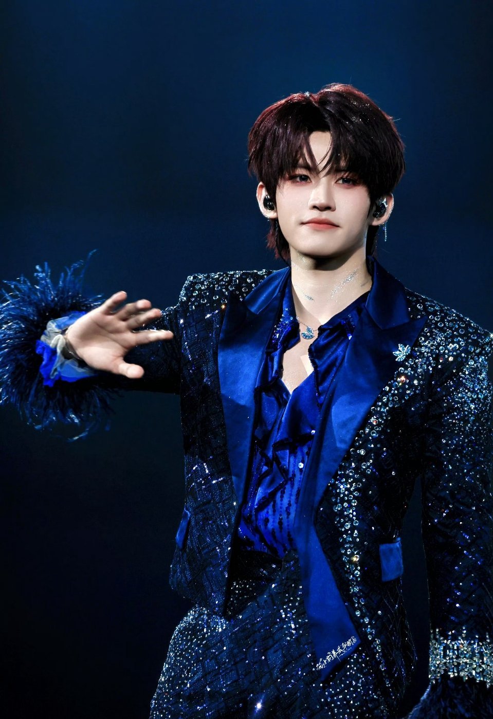 演员云旗[超话]云旗 ☁️向全世界安利云旗 四国十城大屏全线点亮✨我们云旗排面直