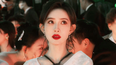 孟子义星光大赏内场怼脸  孟子义红气养人具象化  孟子义星光大赏内场怼脸谁能不心