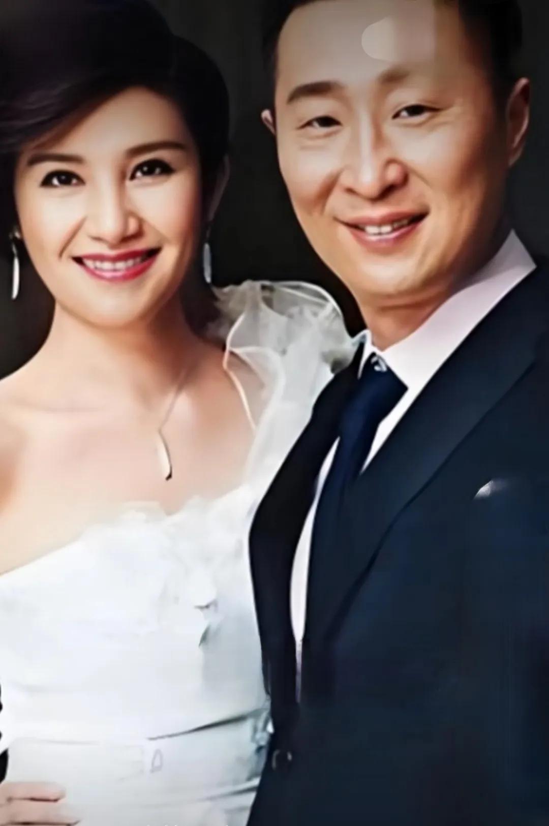 林永健夫妇也是娱乐圈令人敬佩的夫妻，儿子14岁，1米8的个子，长得跟父亲一个模子