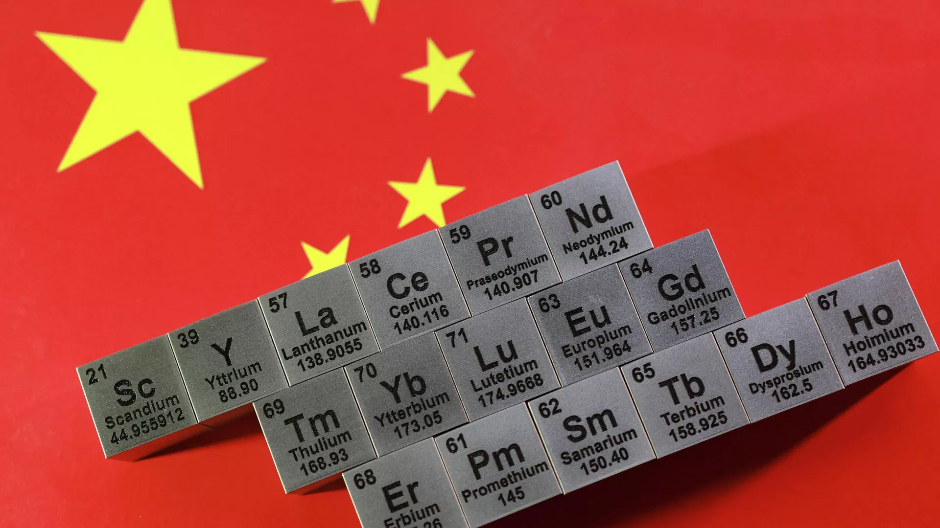 【世界经济 美国投资关键矿产】来源：卫通社。据路透社报道，国际能源署（IEA）数