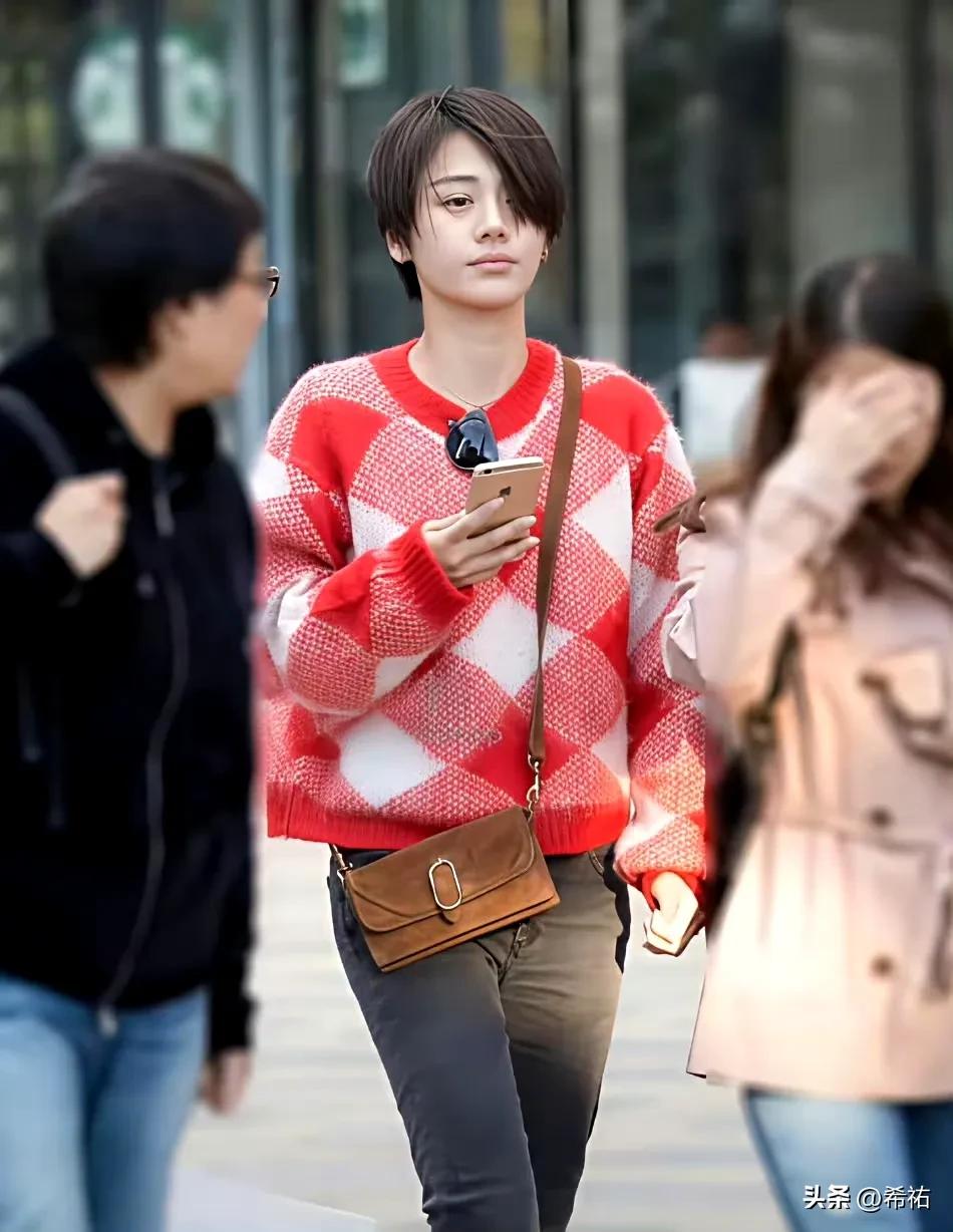 挺喜欢她的性格，敢爱敢恨，酷起来也没谁啦！