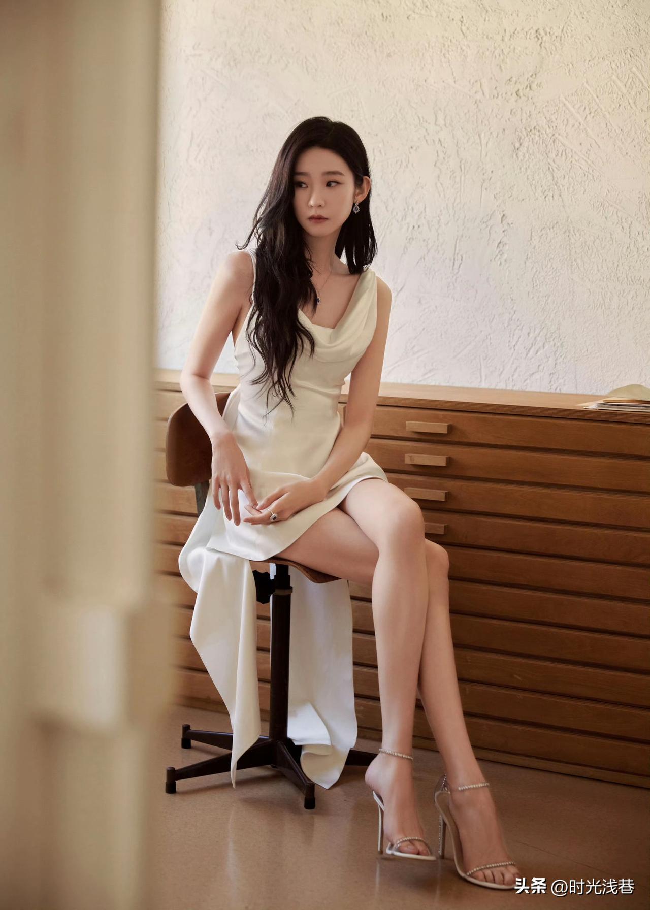 00后的张艺凡，青春的样子真美！