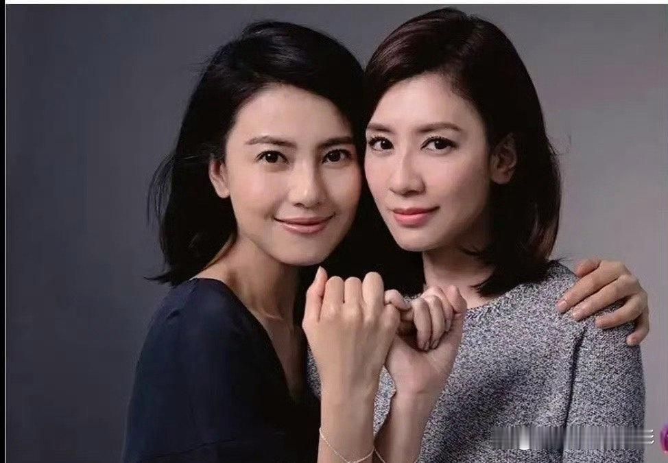 高圆圆，真的很漂亮。但不知为什么，只要和贾静雯在一起，贾静雯就比她更抓眼。 ​​