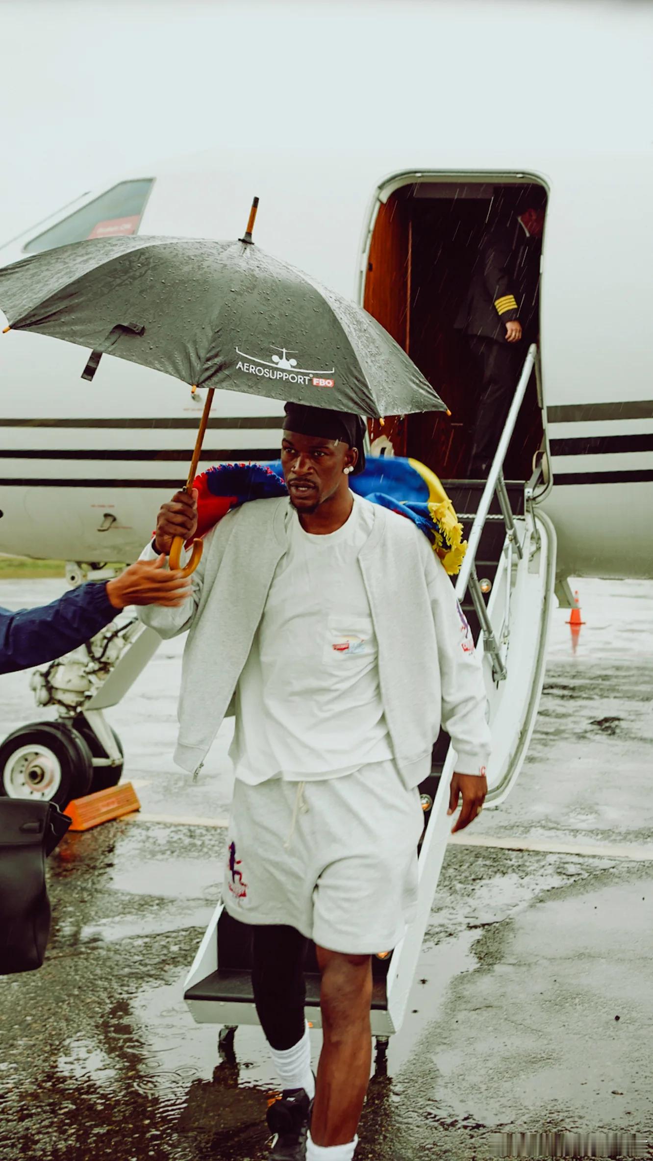 Touchdown, Colombia 🇨🇴金州勇士巴特勒