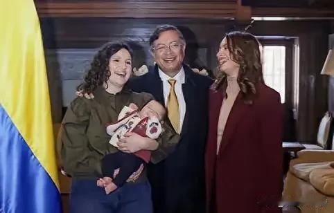 2月10号哥伦比亚总统佩特罗在直播内阁会议上说自己又遭未遂袭击。前一晚他带着孩子