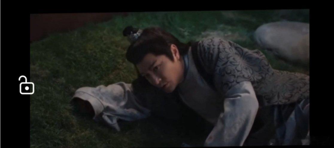 24计的 质感太差了，人造草皮都没舍得多铺点。 