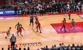 库里连续轰进第4粒三分后，上演全新庆祝动作
北京时间10月30日，勇士与火箭的比