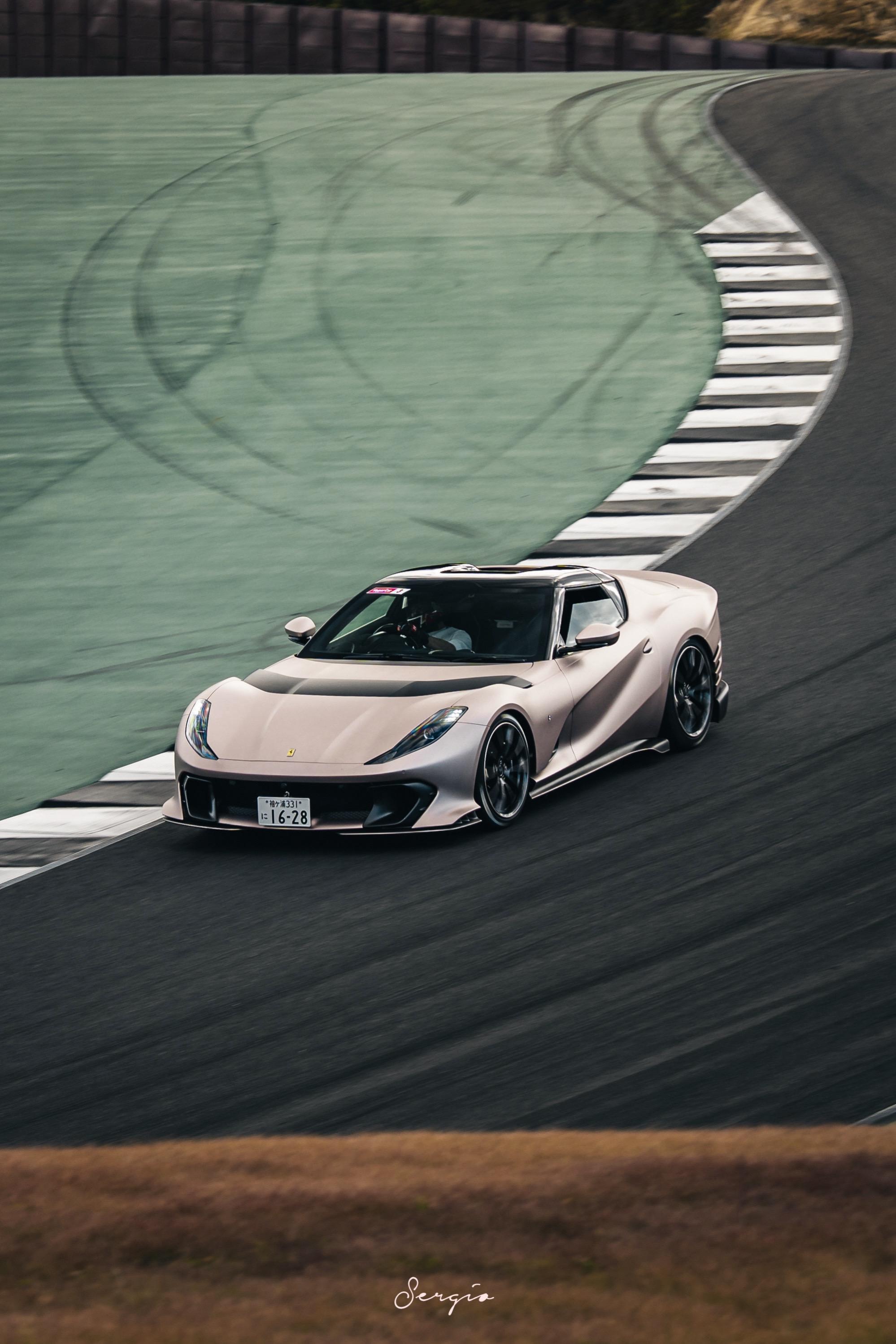 世界上最美的812CA之一。12月时在Bososai见到了这台著名收藏...