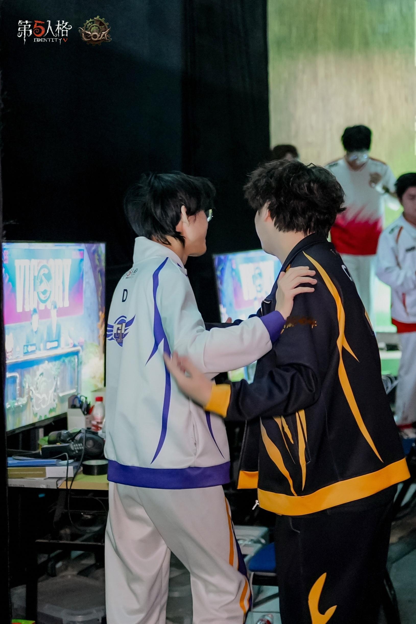第五人格赛事[超话] 抓抓抓📸📸📸WBG对战WolvesCOA8预选赛前线