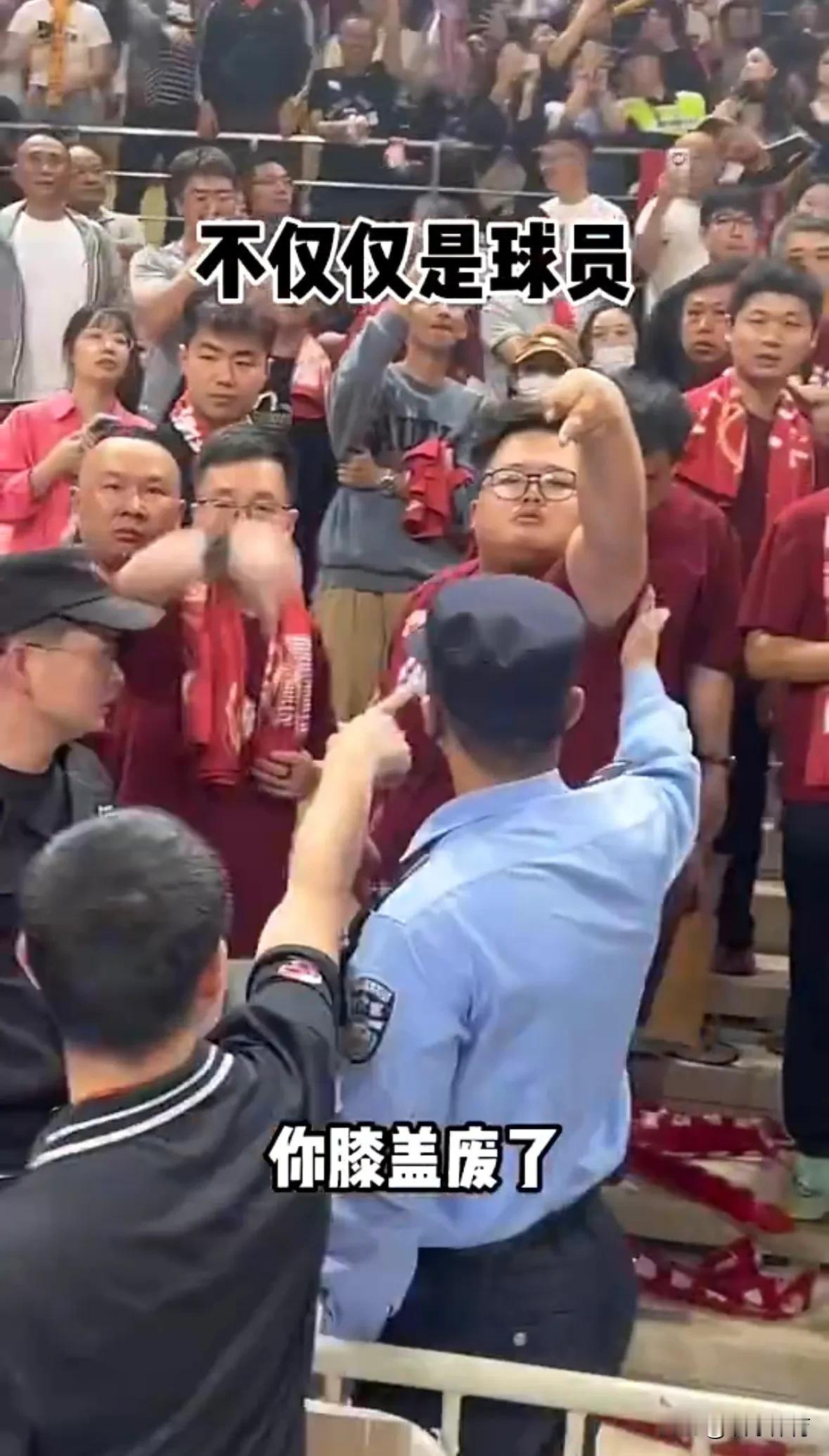 5月7日晚，新疆男篮在客场以105比93战胜浙江男篮。比赛结束之后新疆男篮球员王
