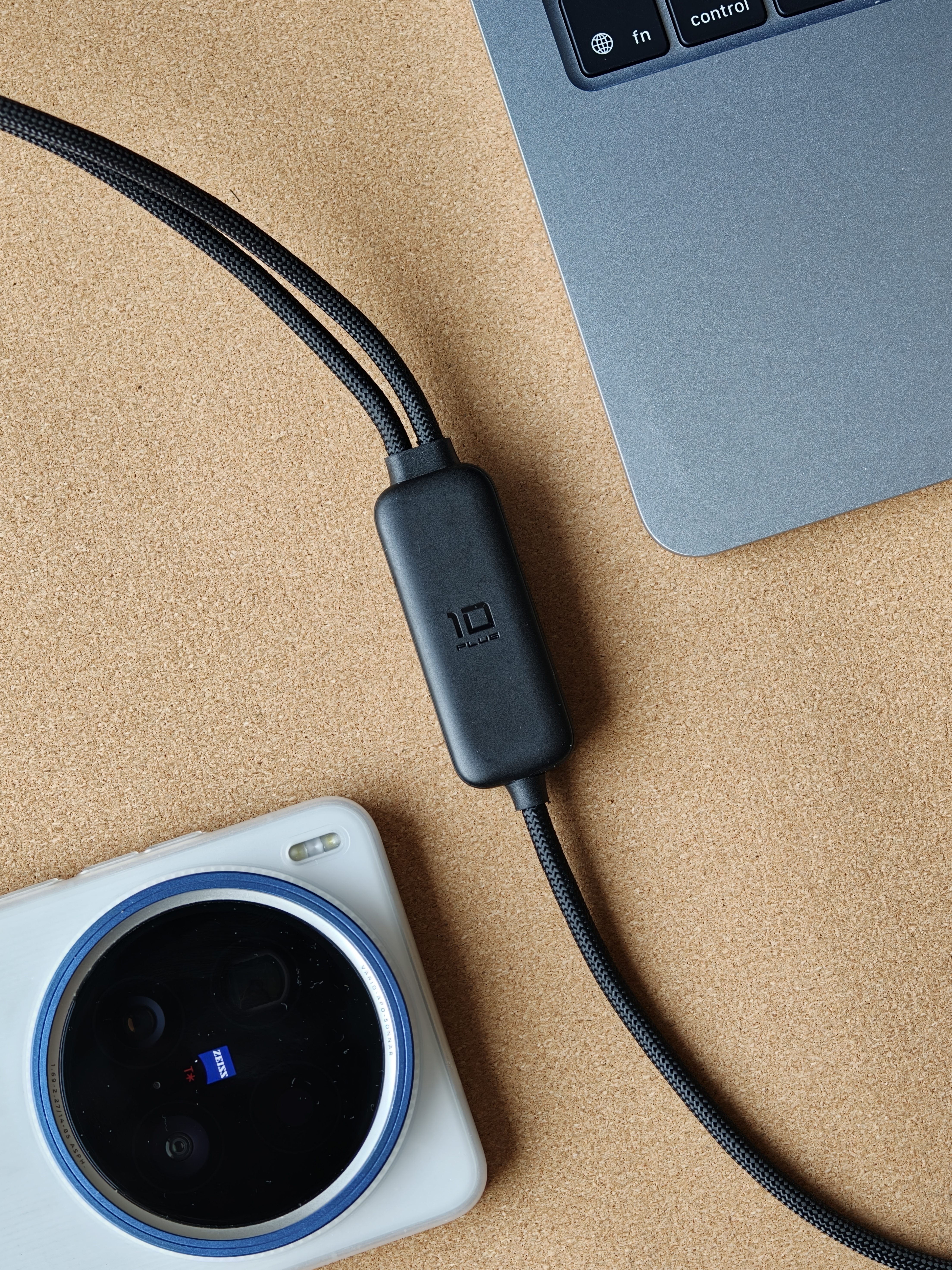 「酷态科10号一分二智转线Plus 」这玩意好啊，旧物新用，能把普通充电头变成支