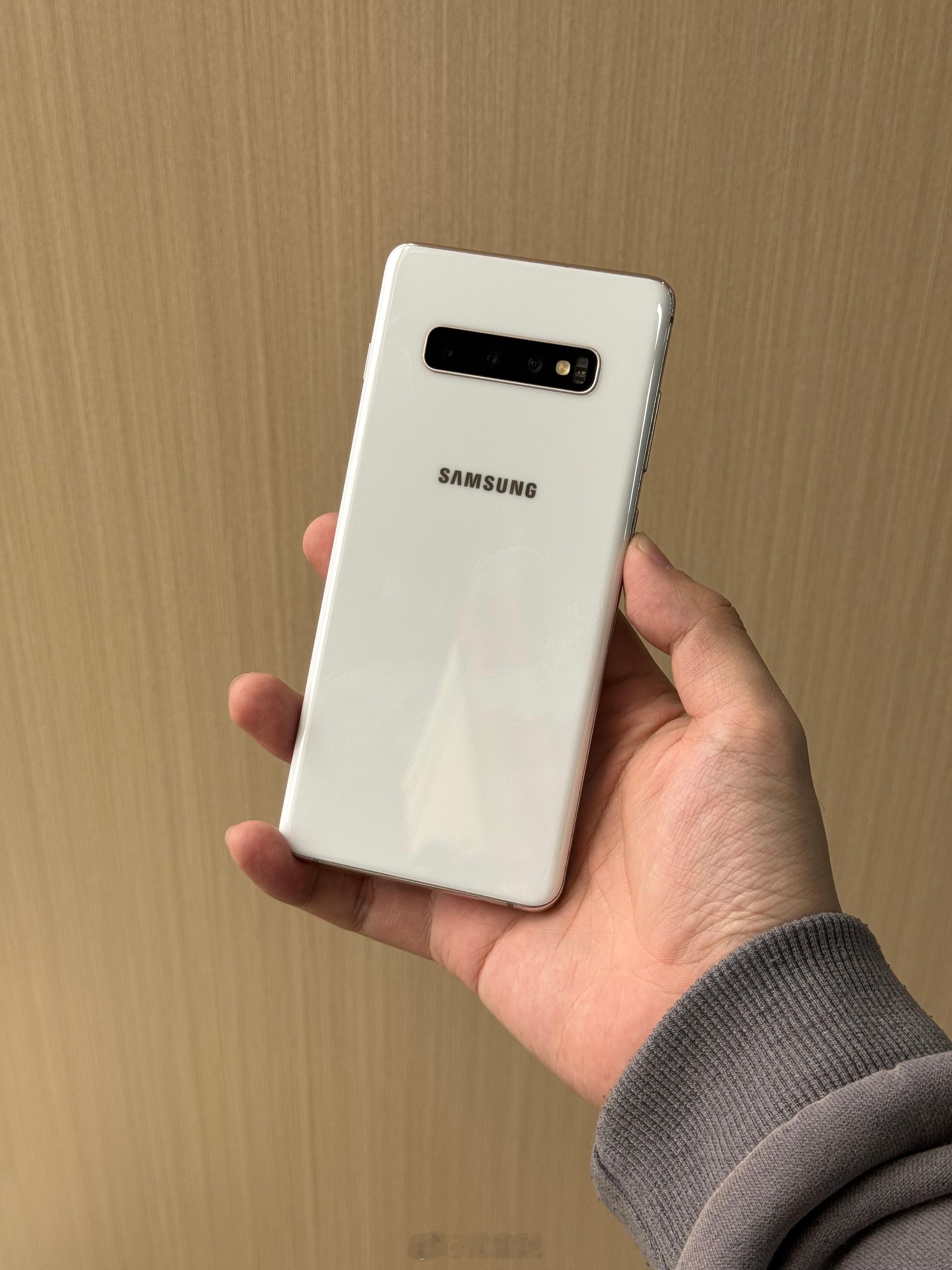 iPhone17？[doge] 