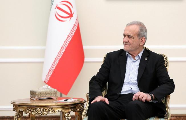 伊朗刚力挺中国，特朗普就急眼动粗

伊朗4月14日赞扬中国、力挺中国和平立场，特