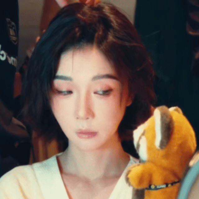 谁来帮我看看 我女萌不萌❓一只恋全世界第一可爱小熊猫未必有小恋萌