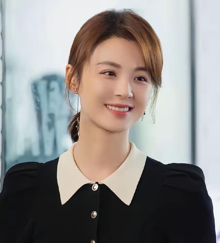 挺欣赏毛林林这种性格的女孩！长的美，演技又好。

出道这么多年，虽然一直不温不火