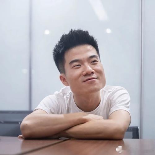 董宇辉1000万成立新公司直播顶流转身创业，董宇辉1000万注册资本试水不伤本。