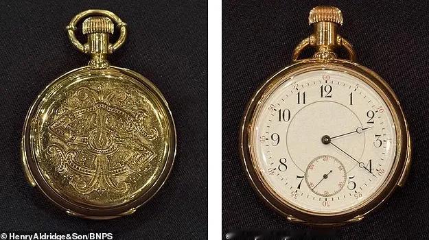 【 金表930万起，真实身份曝光】一枚停留在永恒的2:20的金表，即将叩响拍卖行