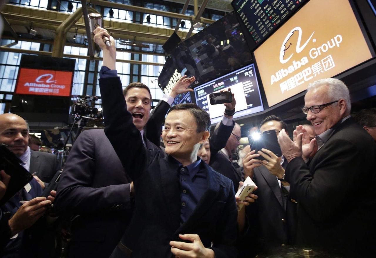 冷知识，你知道在 SpaceX 之前，美股历最大的上市融资记录是谁吗？
是一个我