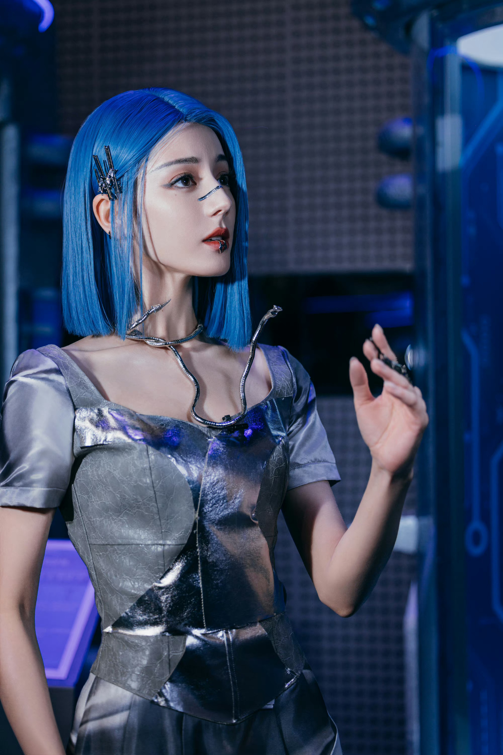 #迪丽热巴冷峻AI妆#啊啊啊啊啊啊老婆好美，冷峻AI妆绝了，这谁还分得清迪丽热巴