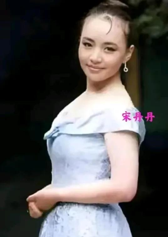 见过她搞笑之后，就对她的美貌不感冒了。人总是喜欢停留在第一印象，而且还喜欢先入为