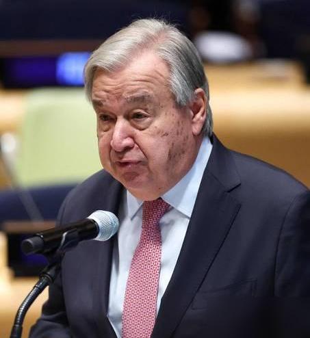 见过欠债不还还想当大爷的，没见过把联合国逼到卷铺盖“逃难”的。特朗普这房东当得，