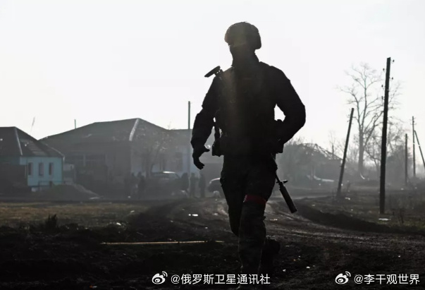 【俄国防部：俄军打击乌军军用机场基础设施和燃料能源设施】摘自俄国防部最新通报 俄