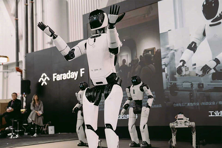 贾跃亭再一次为梦想窒息，法拉第未来（FF）在拉斯维加斯举行发布会，正式发布了其具