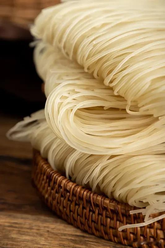 11个月宝宝还有必要吃米粉吗? 
11个月宝宝还有必要吃米粉吗？我觉得得看情况。