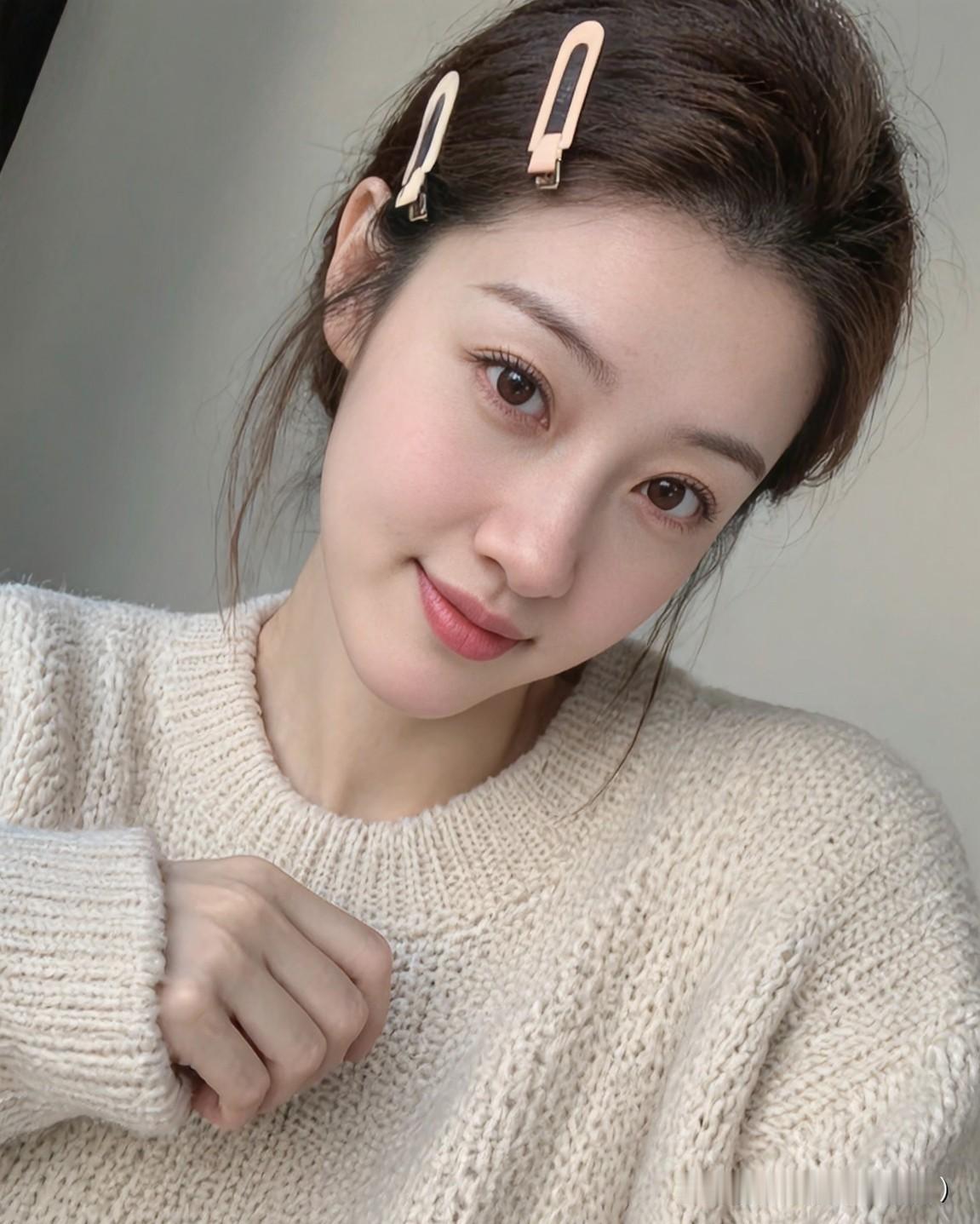 情人与钱
哪个在男人心里重要些，
这其实是个伪命题，
因为在大多数
心智成熟的男