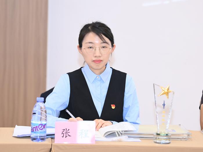 扎根邮政基层的党员先锋张程：以她命名的工作法在全市推广！在济南平阴，很多邮政一线