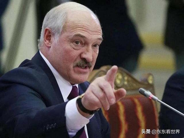 卢卡申科认栽，俄罗斯正钻进特朗普的圈套。

据俄罗斯此前透露出来消息称，美俄一直