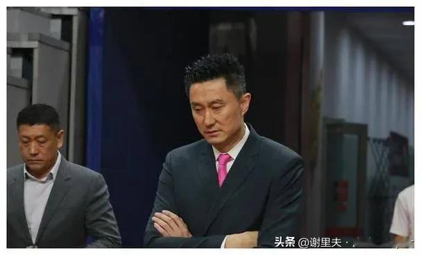 杜锋大帅莫慌，周琦禁赛，我给广东男篮献上“田忌赛马”锦囊妙计，一招可以实现跻身半